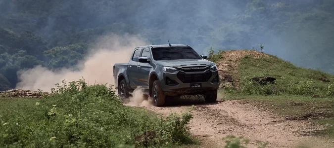 ISUZU D-MAX auf der Piste ISUZU D-MAX auf der Piste