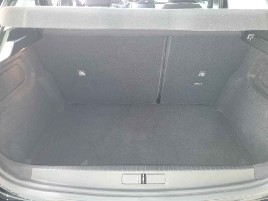 fhz_boerse_zf236746_97490615-522796_14