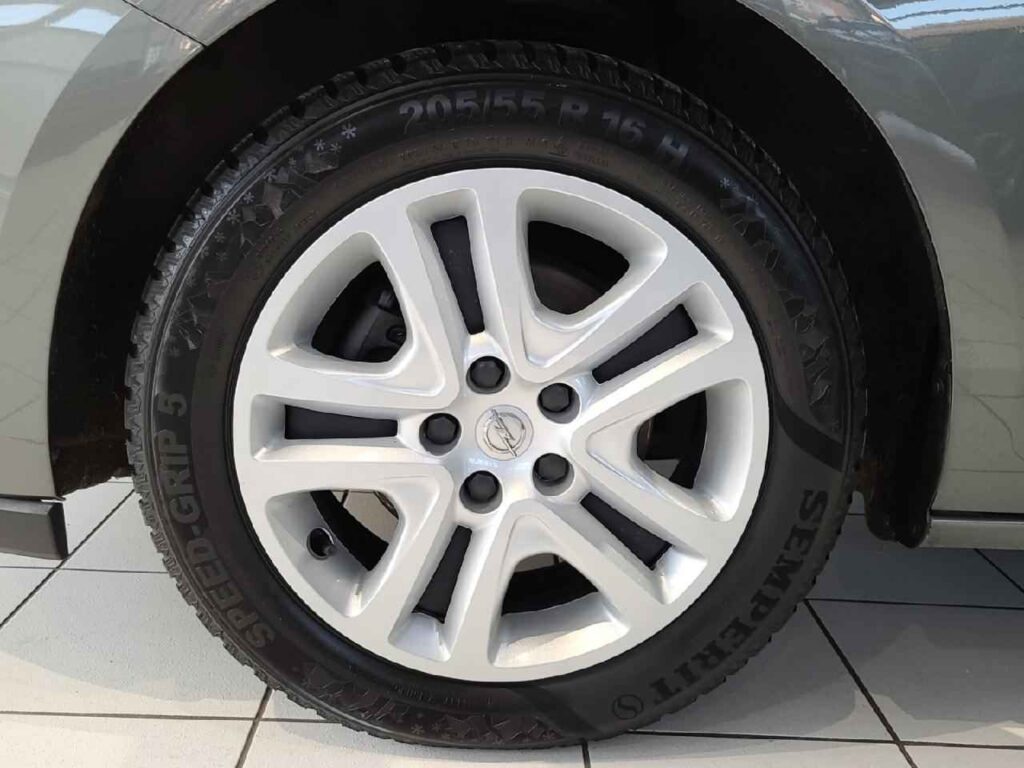 fhz_boerse_zf282543_94733433-522796_9