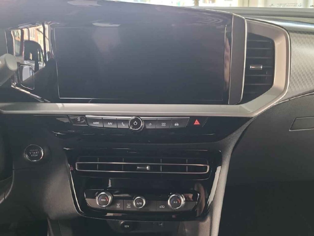 fhz_boerse_zf430859_107024902-522796_14