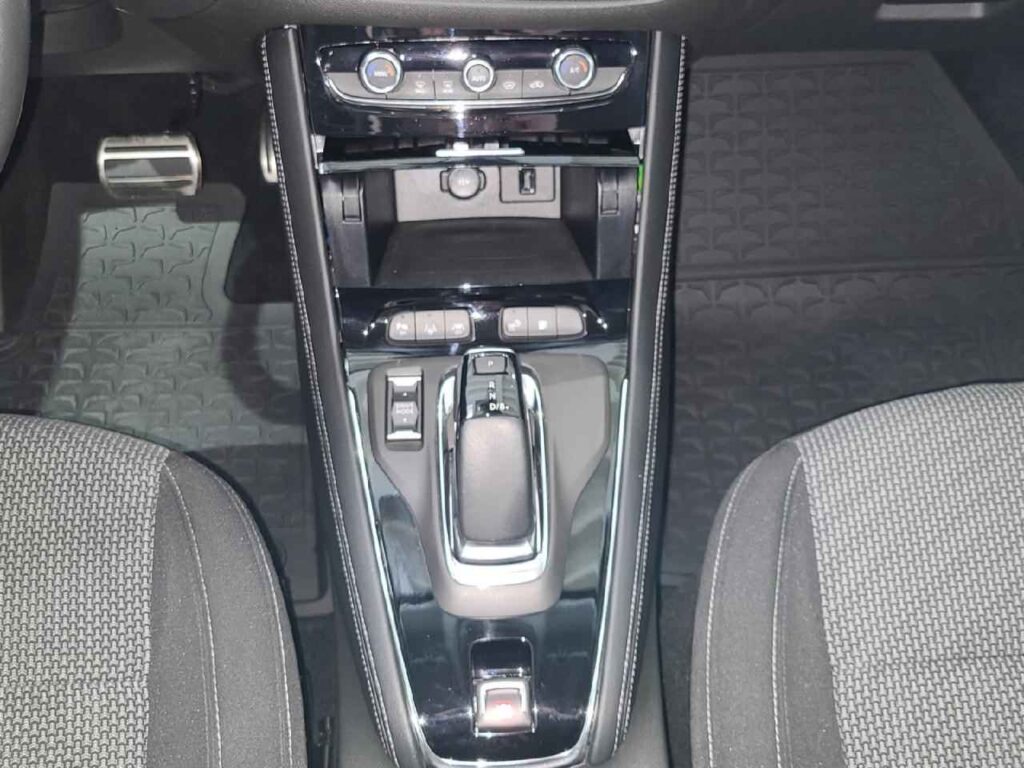 fhz_boerse_zf463721_107359745-538957_12