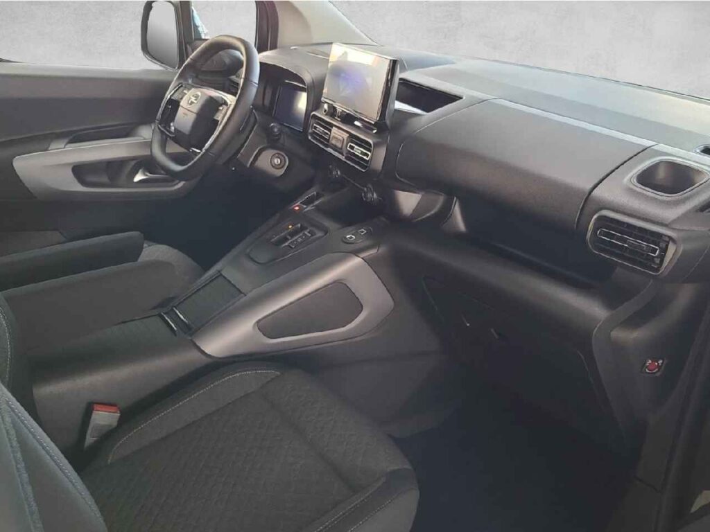 fhz_boerse_zf484164_117477040-522796_11