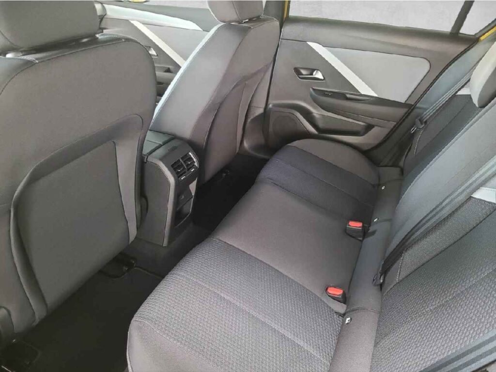 fhz_boerse_zf485511_105302349-522796_12