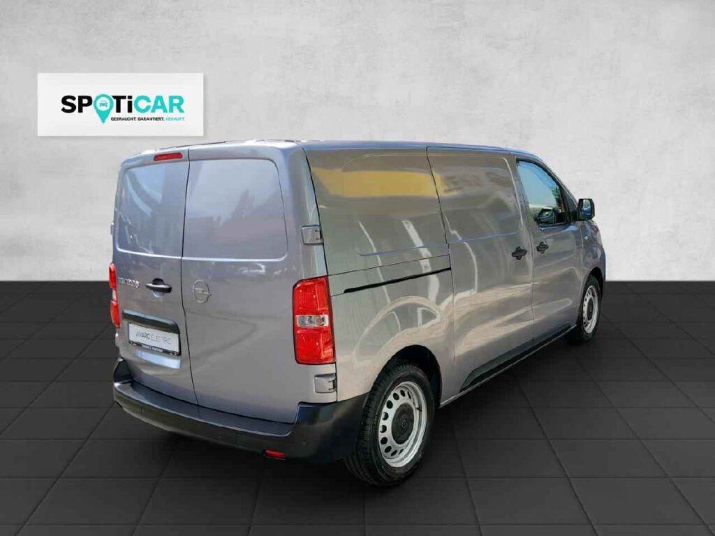 fhz_boerse_zf521131_97589541-522796_6