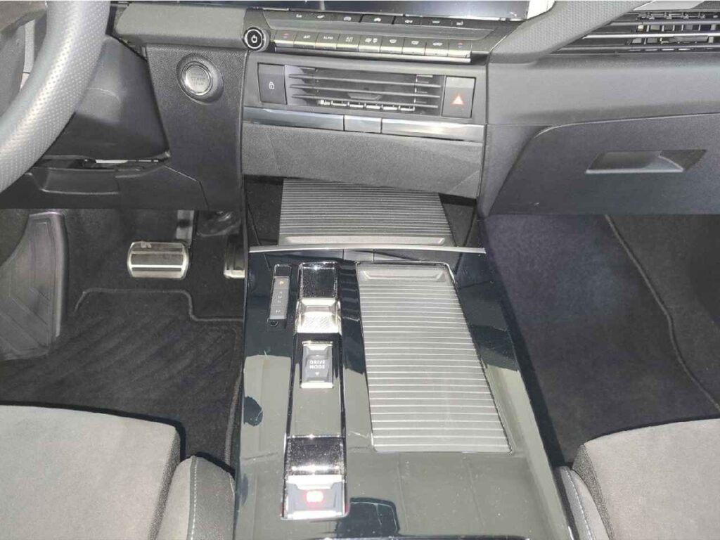 fhz_boerse_zf536612_103817723-538957_12