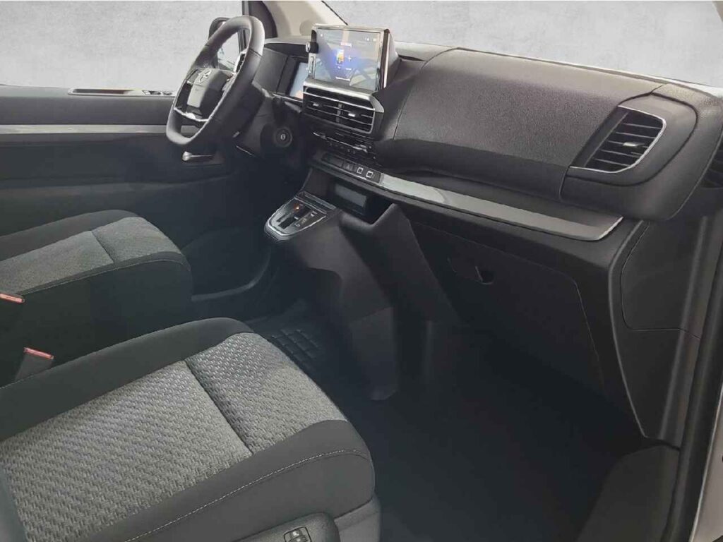 fhz_boerse_zf620728_117349129-522796_11