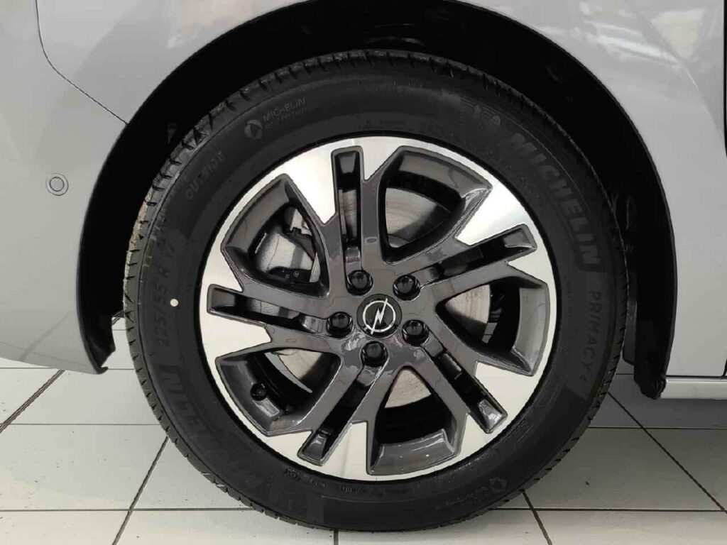 fhz_boerse_zf620728_117349129-522796_9