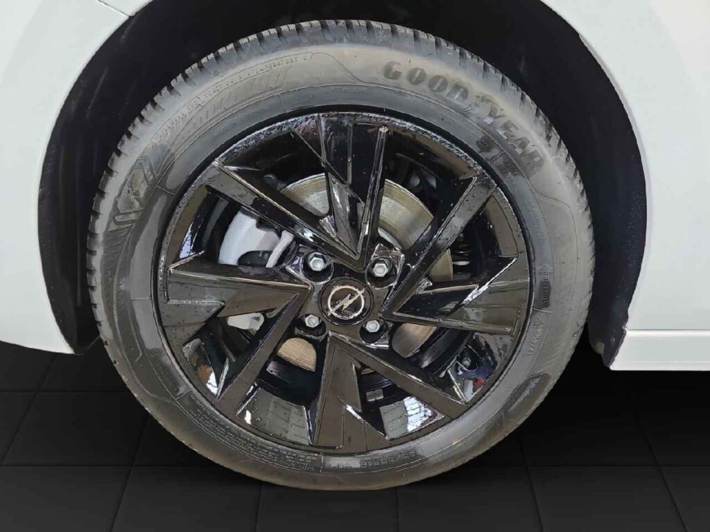 fhz_boerse_zf651872_83221626-538957_15