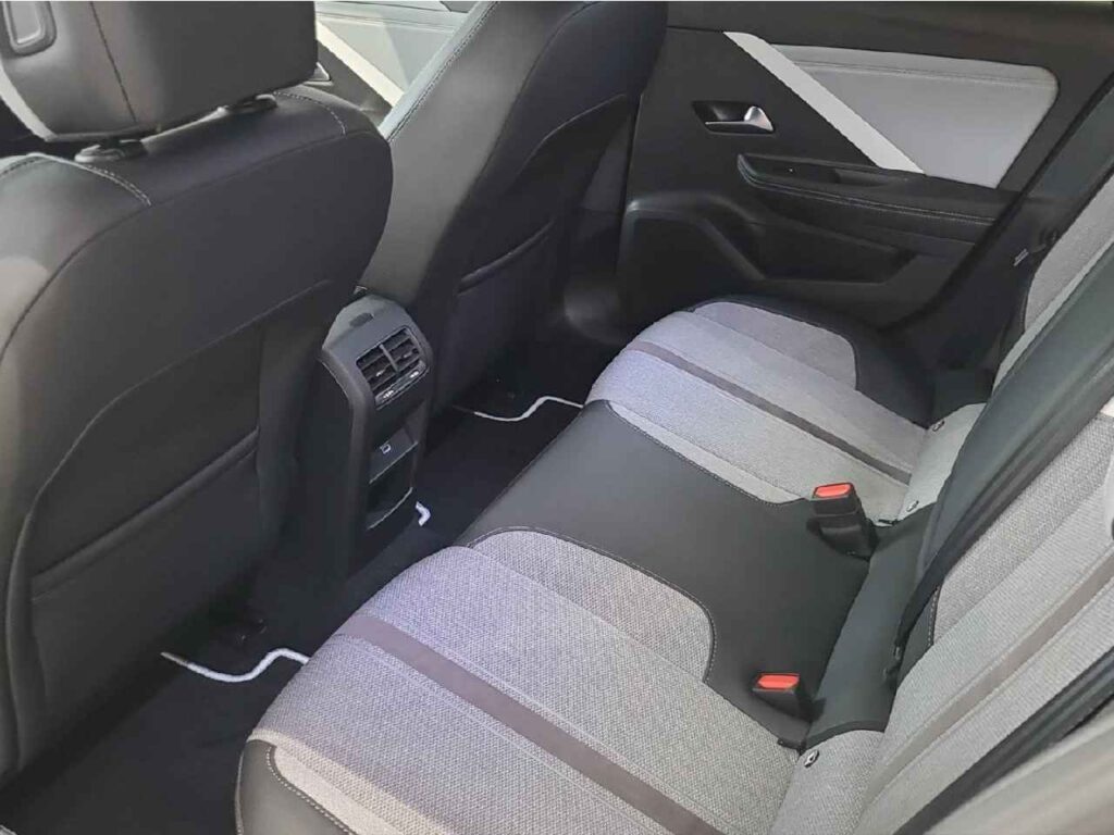 fhz_boerse_zf701750_107883541-522796_12