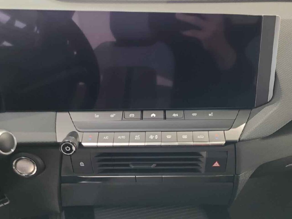 fhz_boerse_zf701750_111465216-522796_14