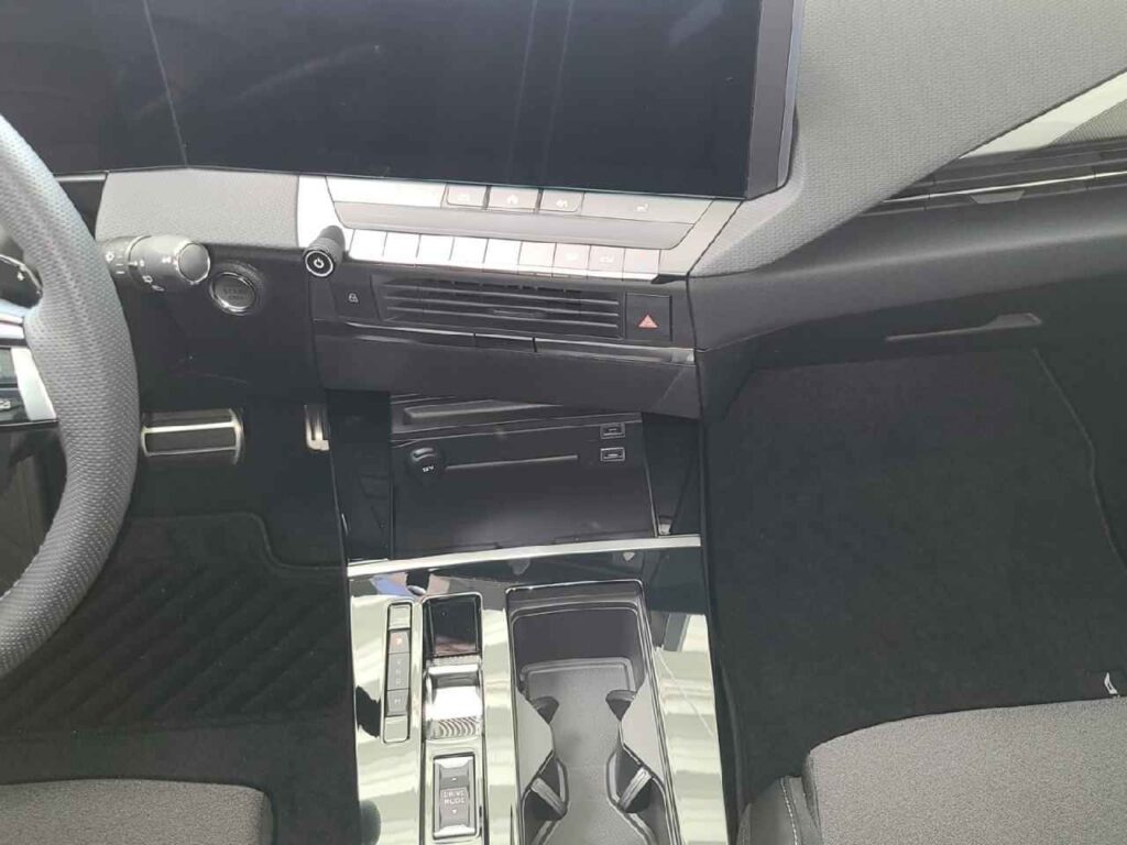 fhz_boerse_zf701750_119192820-522796_14