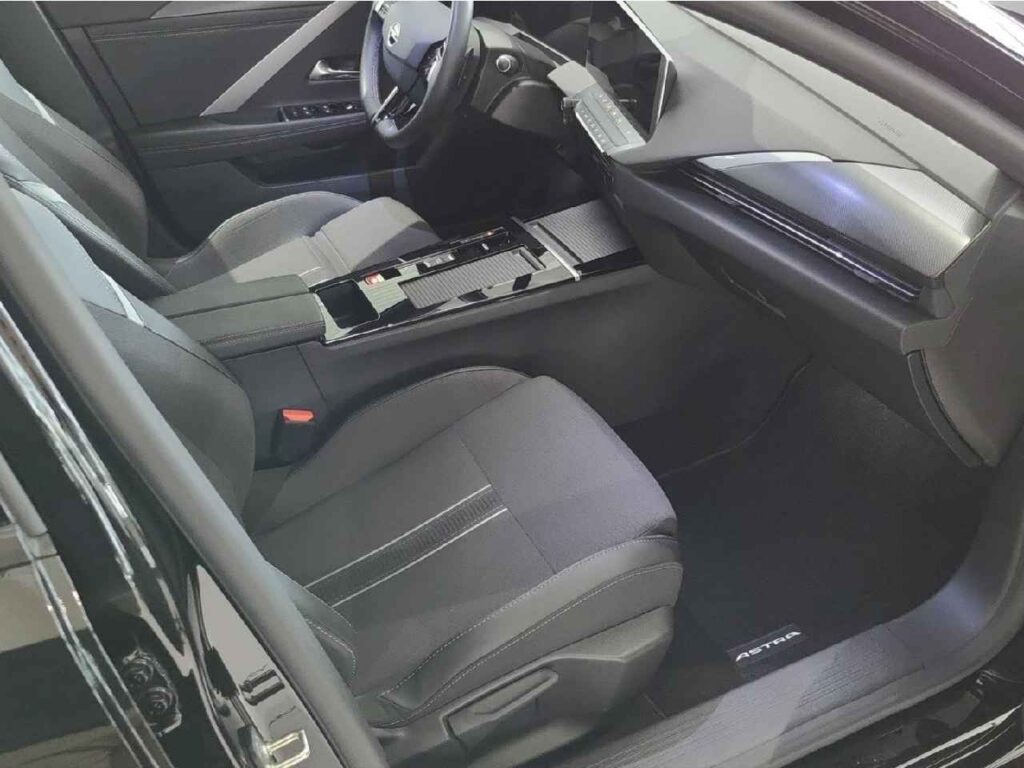 fhz_boerse_zf701750_81742623-522796_11