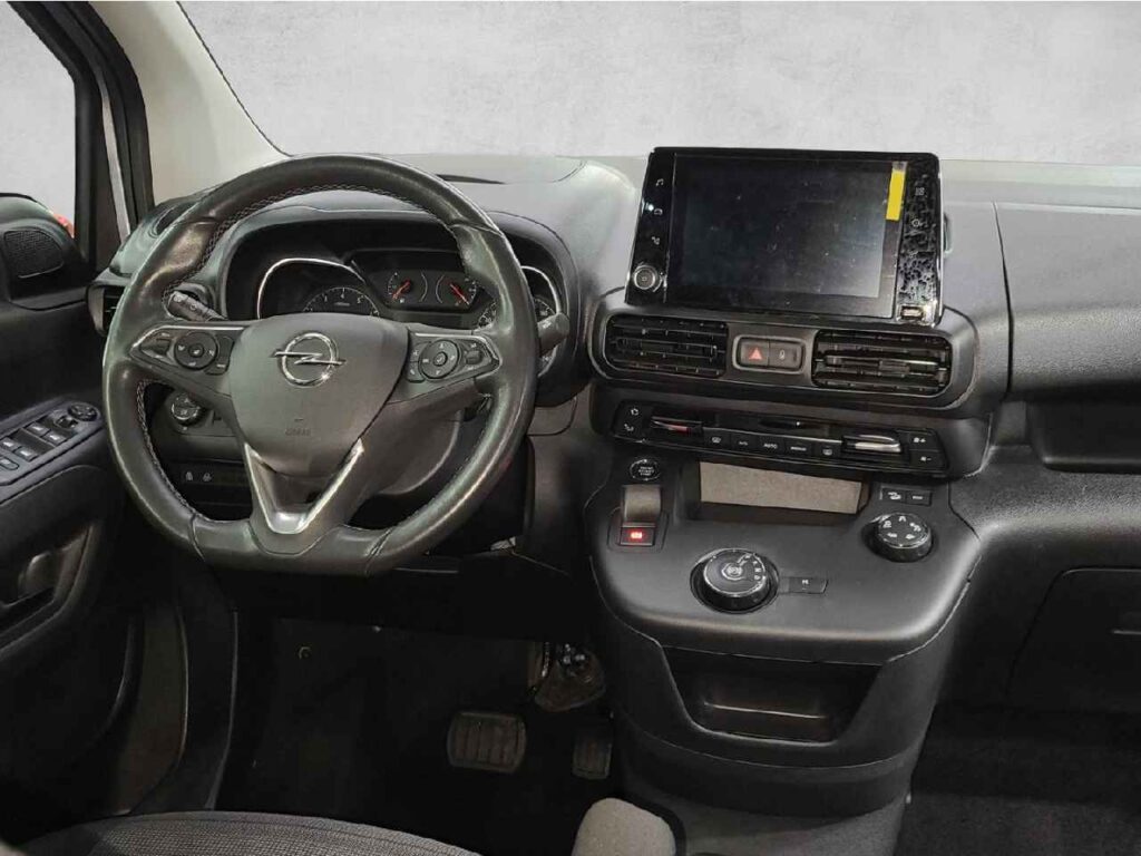 fhz_boerse_zf767950_105854802-538957_11