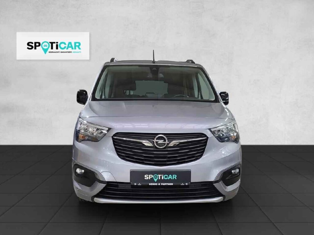 fhz_boerse_zf767950_105854802-538957_2