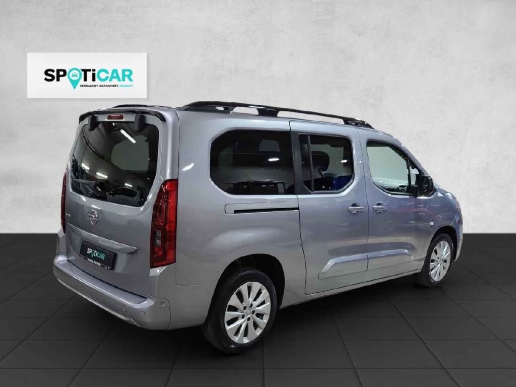 fhz_boerse_zf767950_105854802-538957_6