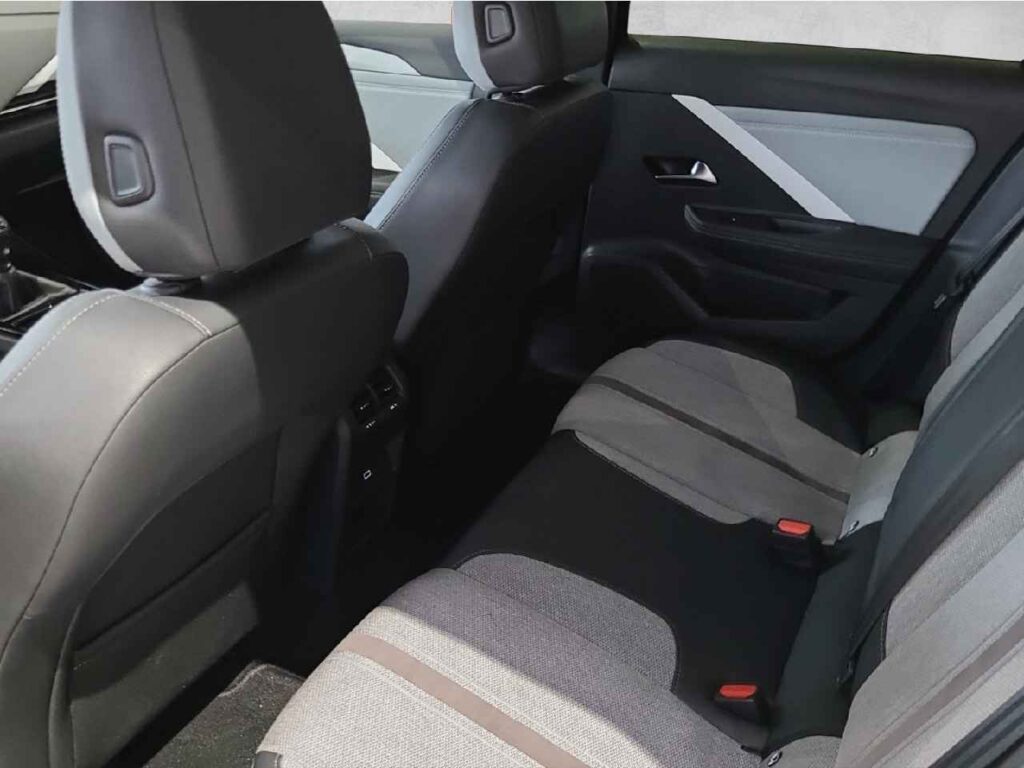 fhz_boerse_zf836321_111465216-522796_12