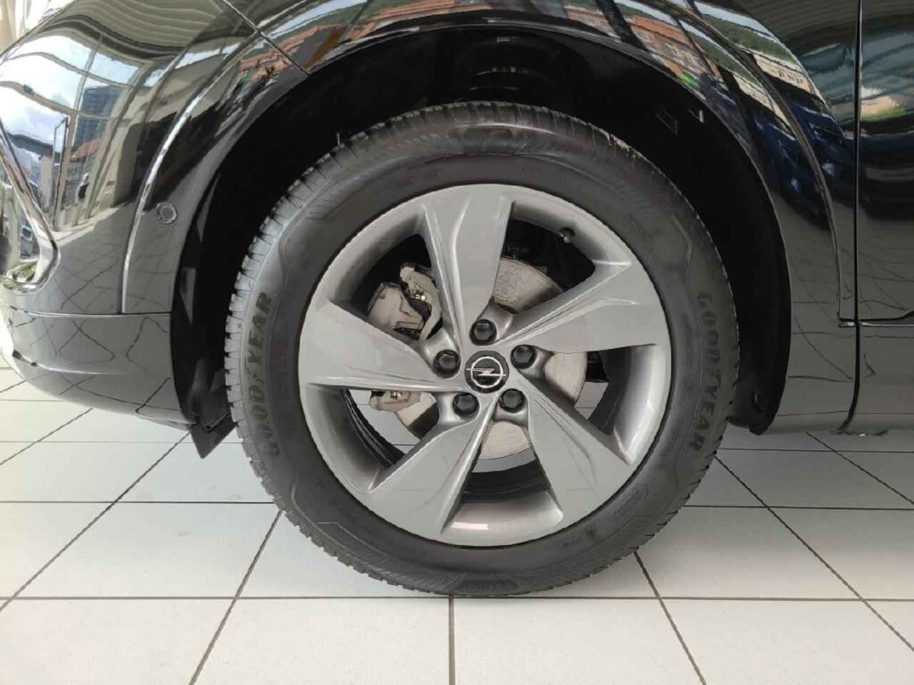 fhz_boerse_zf854565_95745436-522796_14